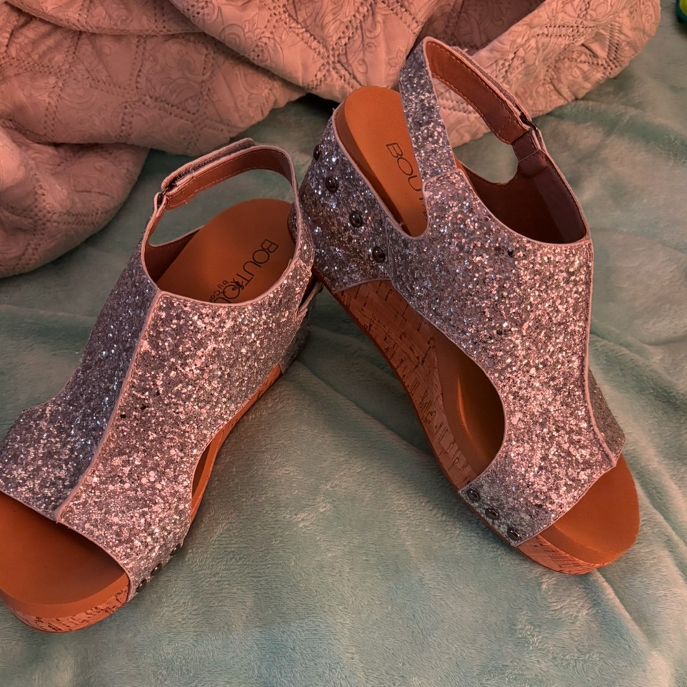 Corkys Silver Glitter Wedge Sandals - Picture 4 of 7